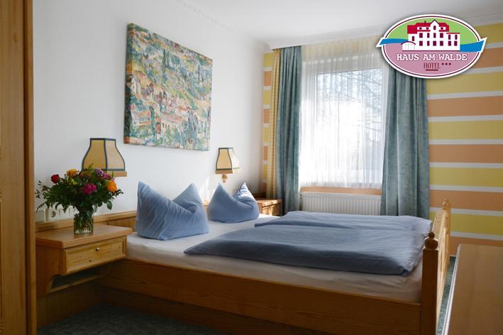 Haus Am Walde Hotel บาด ฟาลลิงบอสเทล ภายนอก รูปภาพ